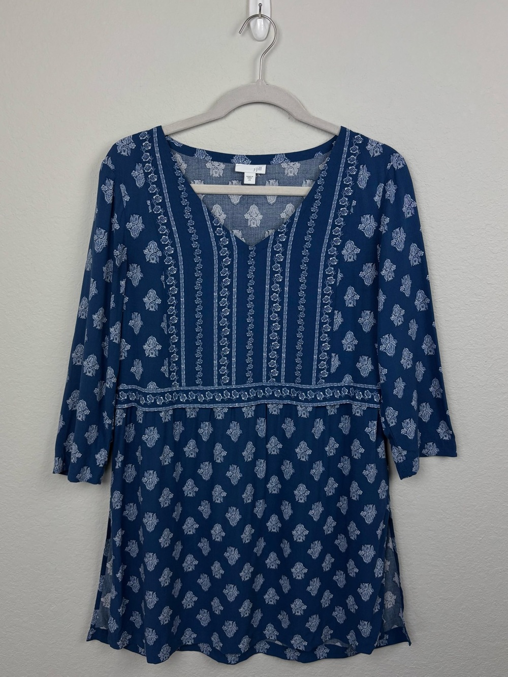 J.Jill XS Navy Blue White V-Neck Boho Floral Print Tunic Resort Coastal Indie